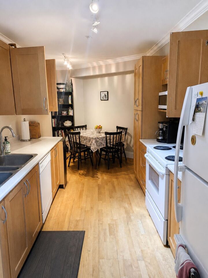 Property Photo:  15621 Marine Drive 204  BC V4B 1E1 