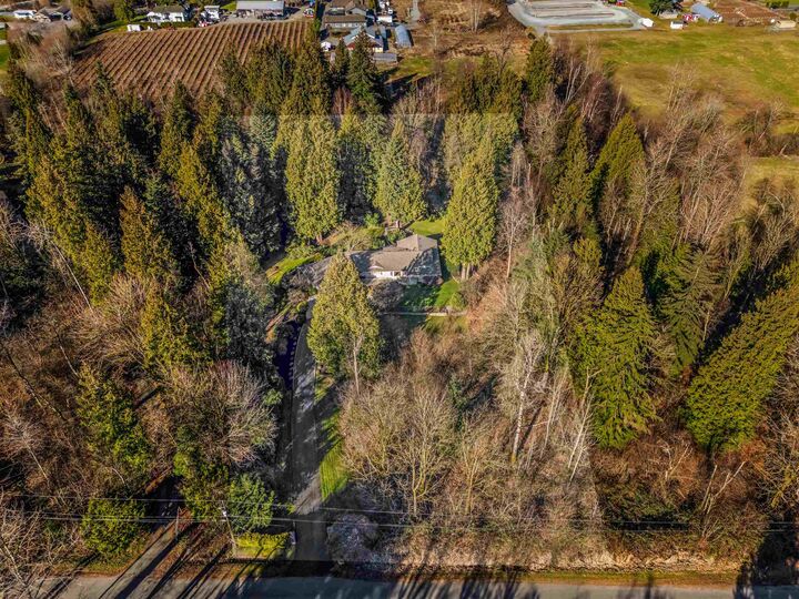 Property Photo: 31553 Brookside Avenue BC V2T 5W6