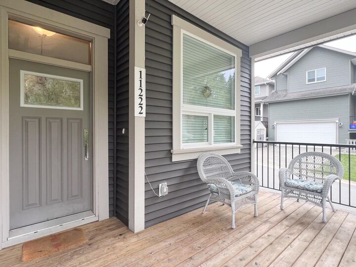 Property Photo:  11222 243B Street  BC V2W 1H5 