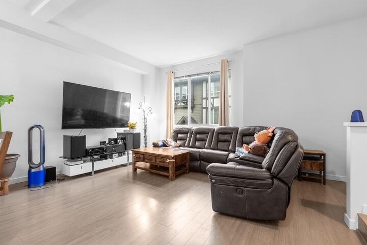 Property Photo: 10388 No. 2 Road 31 BC V7E 0B9