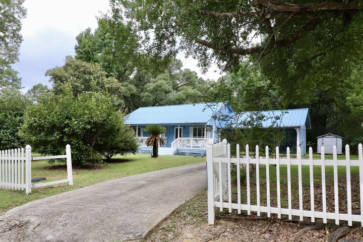 Property Photo:  10390 Carolina St  LA 70789 