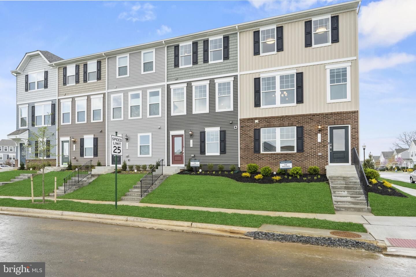 Property Photo:  28 Democracy Mews 476  WV 25438 