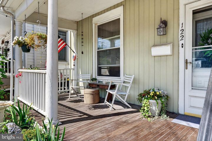 Property Photo: 122 N Franklin Street PA 17356