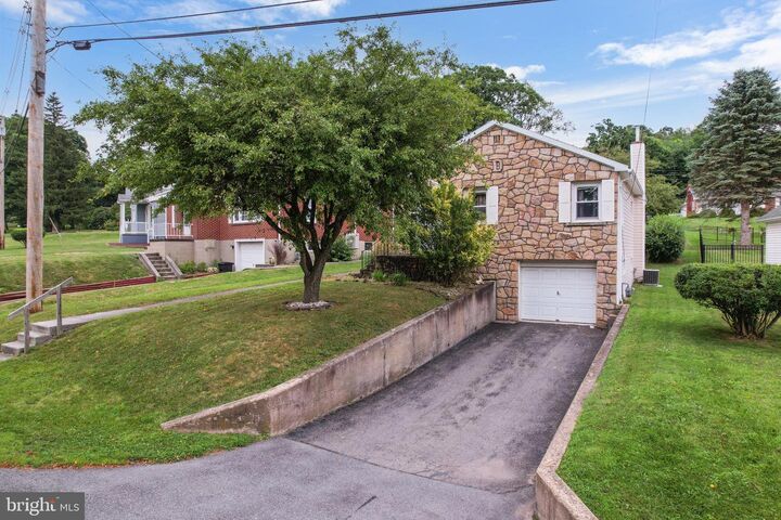 Property Photo:  100 Braddock Road  MD 21532 