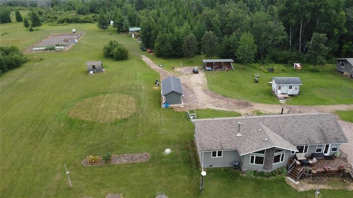 Property Photo:  82070 Boggy River Road  MB R0E 1L0 