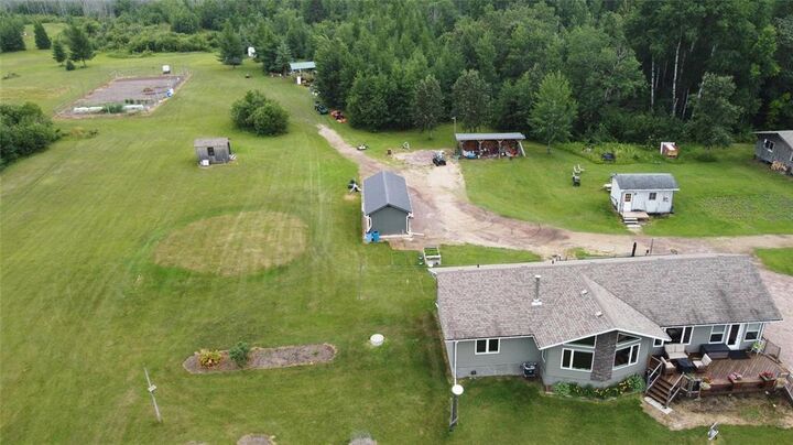 Property Photo:  82070 Boggy River Road  MB R0E 1L0 