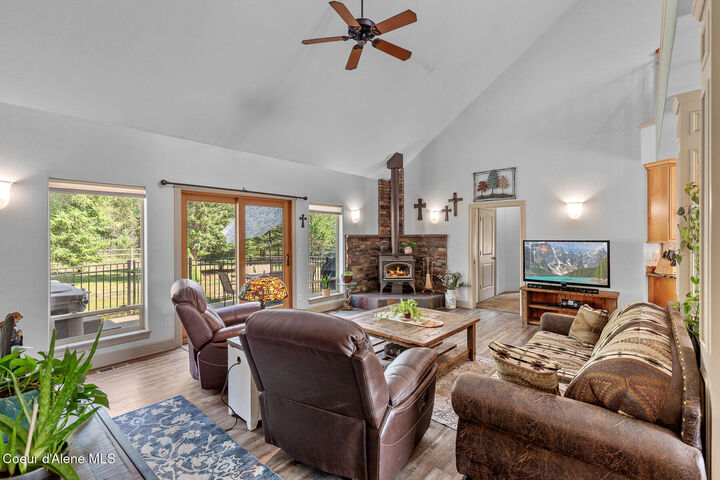 Property Photo:  10240 E Howard Rd  ID 83801 