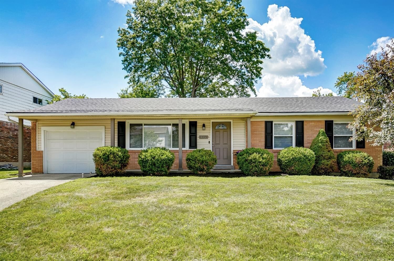Property Photo:  1599 Yellowglen Drive  OH 45255 