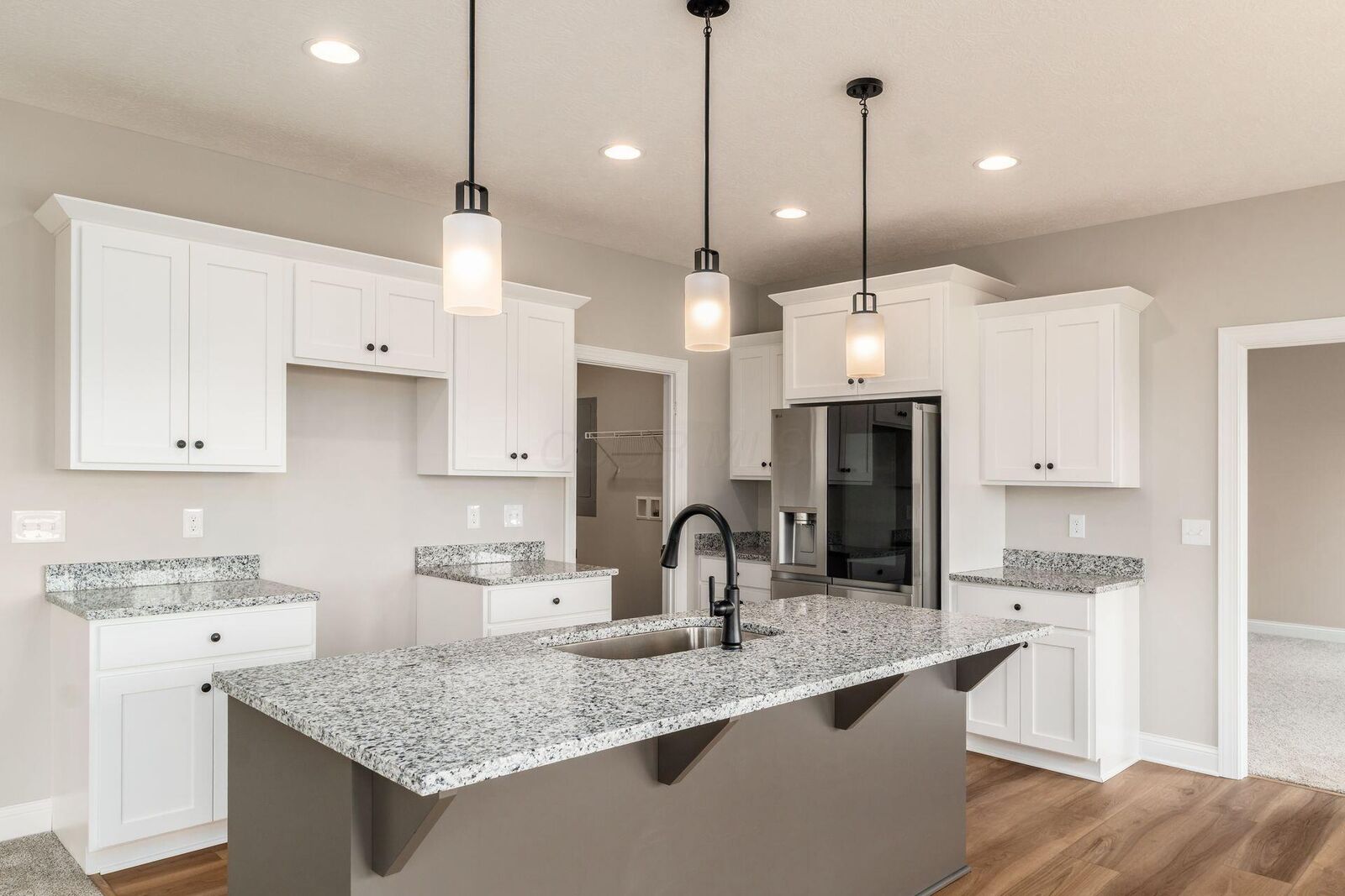 Property Photo: 5819 Basil Western NW Road OH 43112