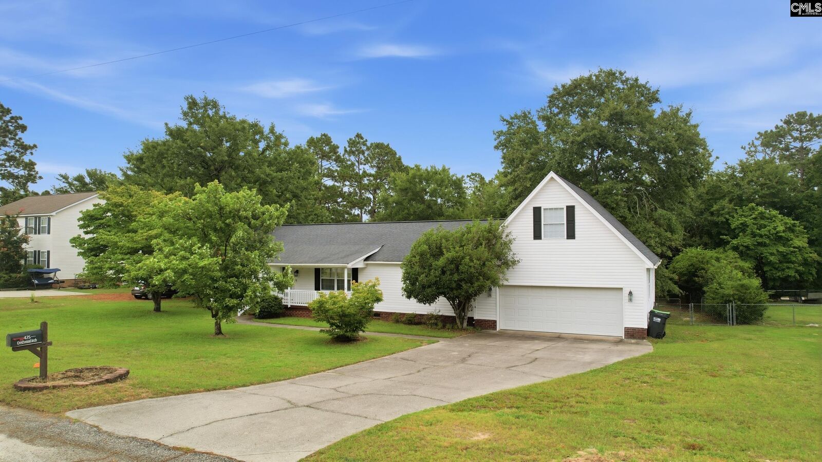 Property Photo:  425 Crestwood Arch  SC 29073 