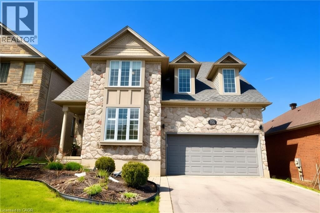 Property Photo:  704 Zurich Drive  ON N2V 2S8 