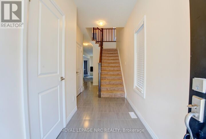 Property Photo:  4901 Pettit Avenue  ON L2E 0B7 