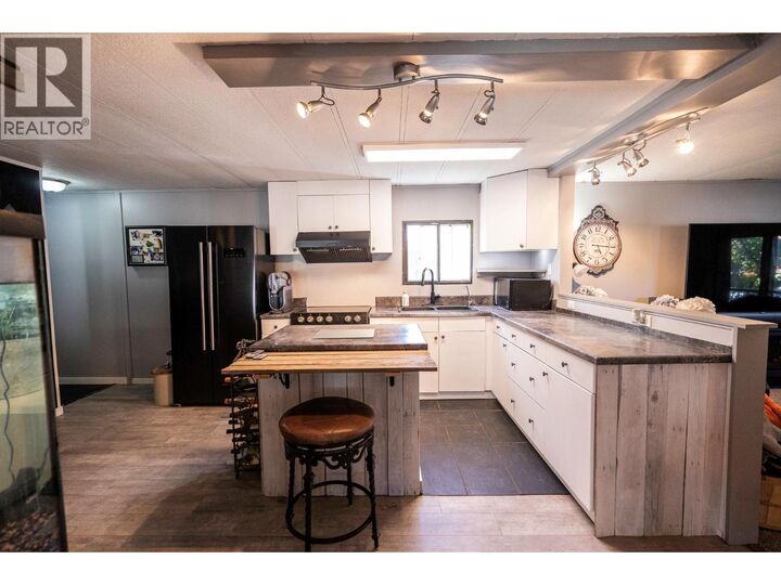 720 Commonwealth Road 8 — photo 1