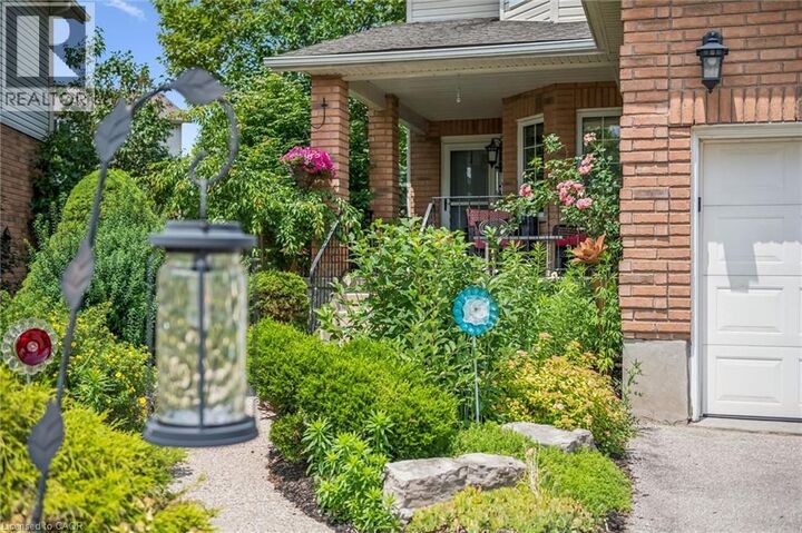 Property Photo:  916 Rush Meadow Court  ON N2R 1K9 