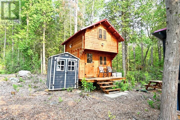 102 Sandy Point — photo 1