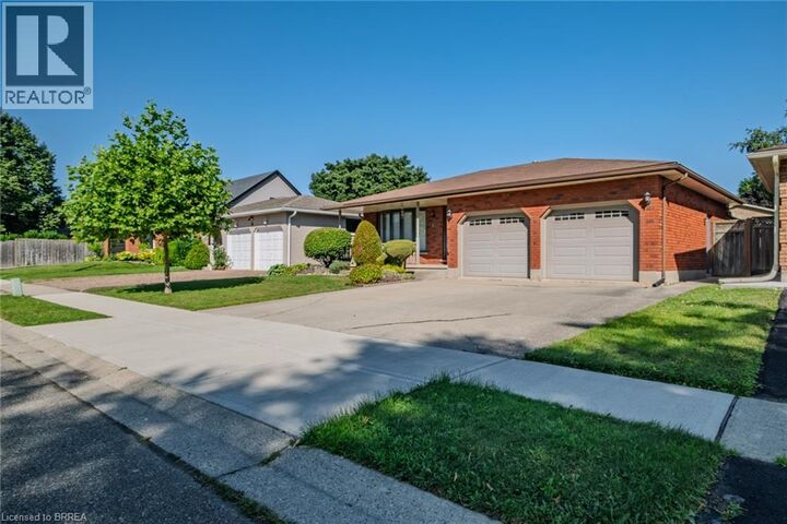 Property Photo: 41 Royal Oak Drive ON N3R 7P2