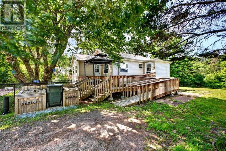 12 Highland Avenue — photo 1