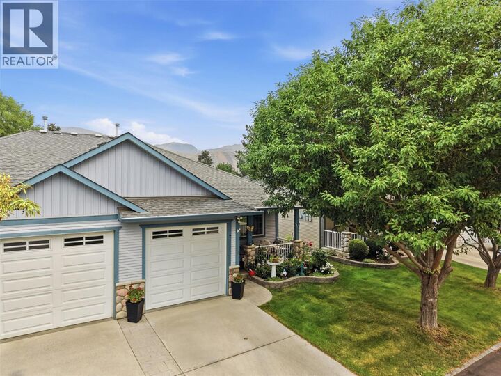 Property Photo: 1836 Greenfield Avenue 16 BC V2B 8T2