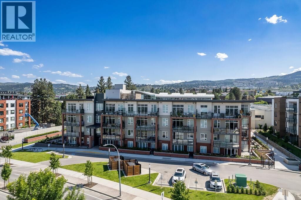 Property Photo: 885 University Drive 113 BC V2C 0E1