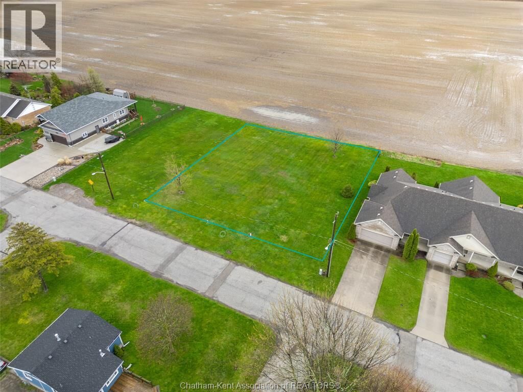 Property Photo:  5 Myrtle Street  ON N0P 2C0 