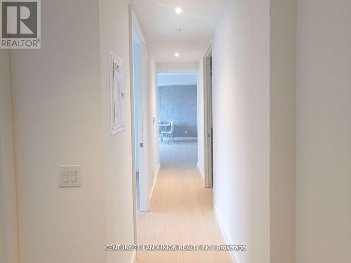 Property Photo: 81 Wellesley Street East 1001 ON M4Y 0C5