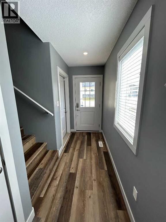 Property Photo: 10630 114C Street AB T8V 6T2