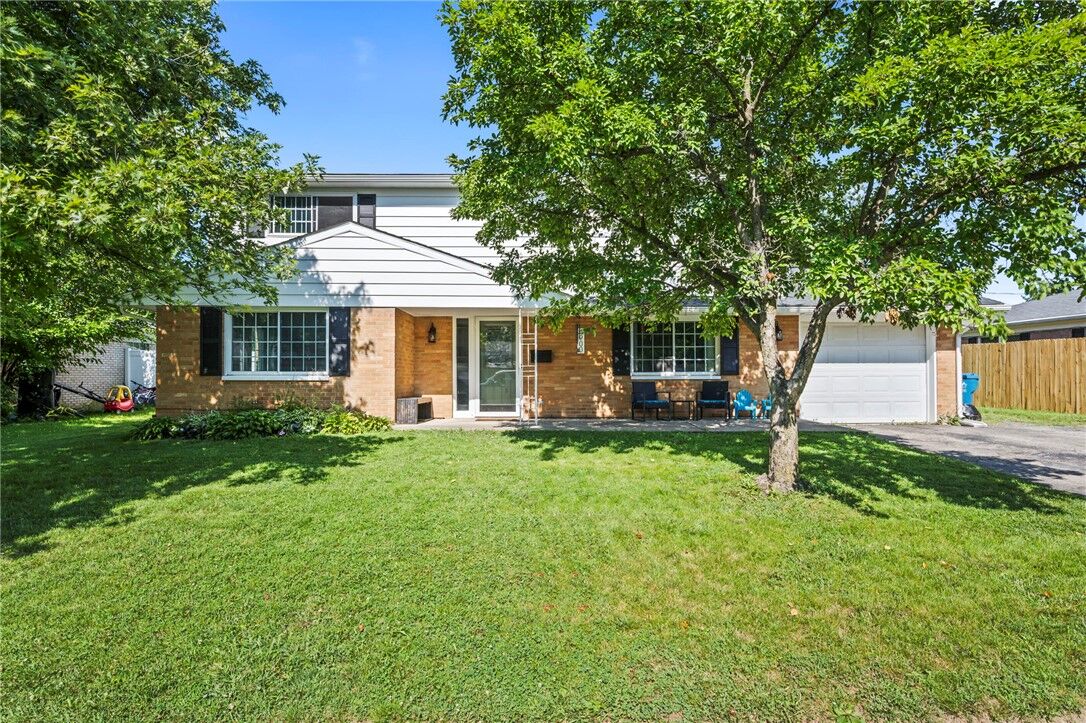 Property Photo:  4900 Pennswood Drive  OH 45424 
