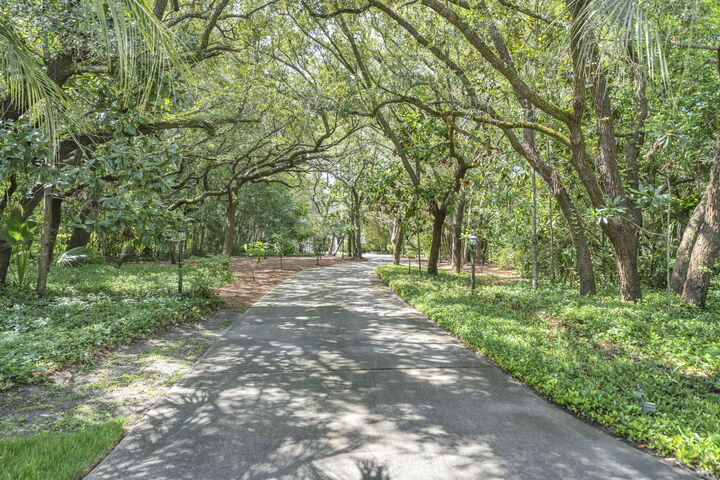 Property Photo:  93 Meigs Drive  FL 32579 
