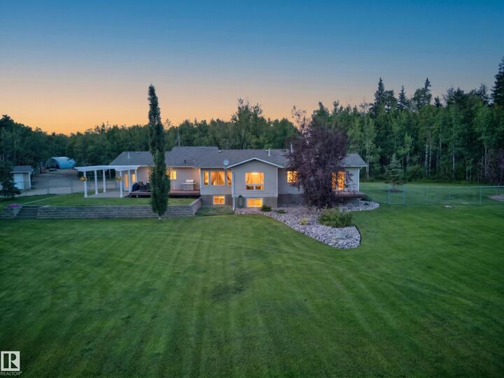 Property Photo:  22035 Twp Road 522  AB T8E 1J4 