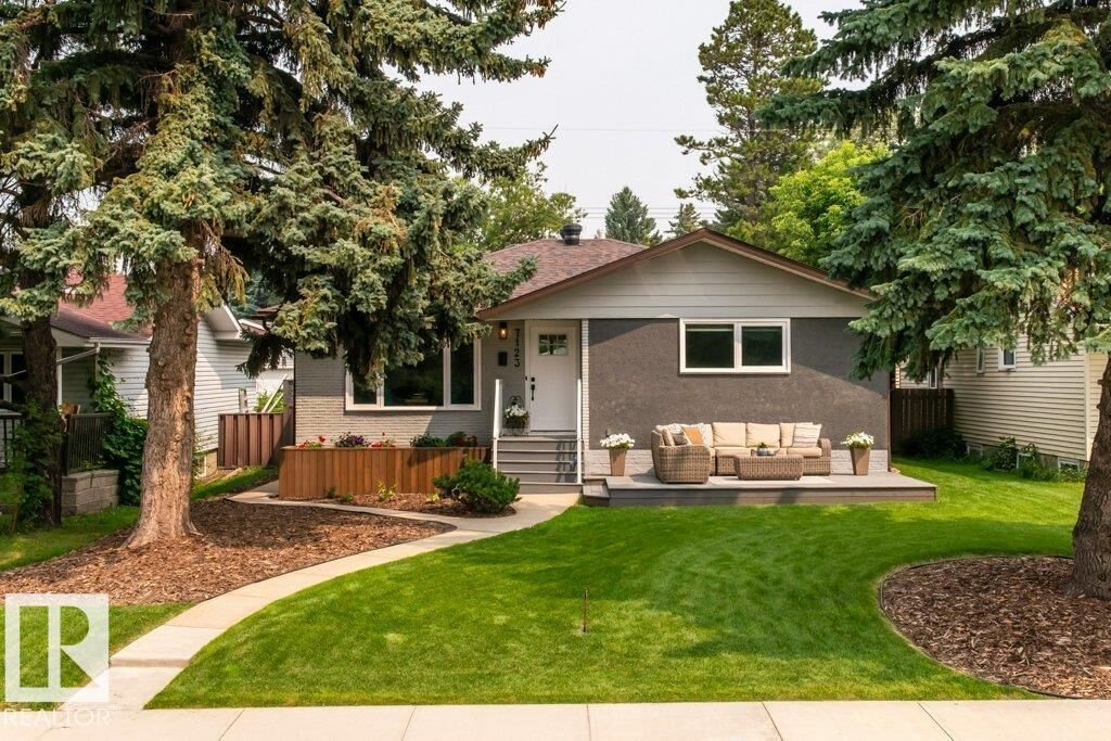 Property Photo:  7123 87 Street NW  AB T6C 3G1 