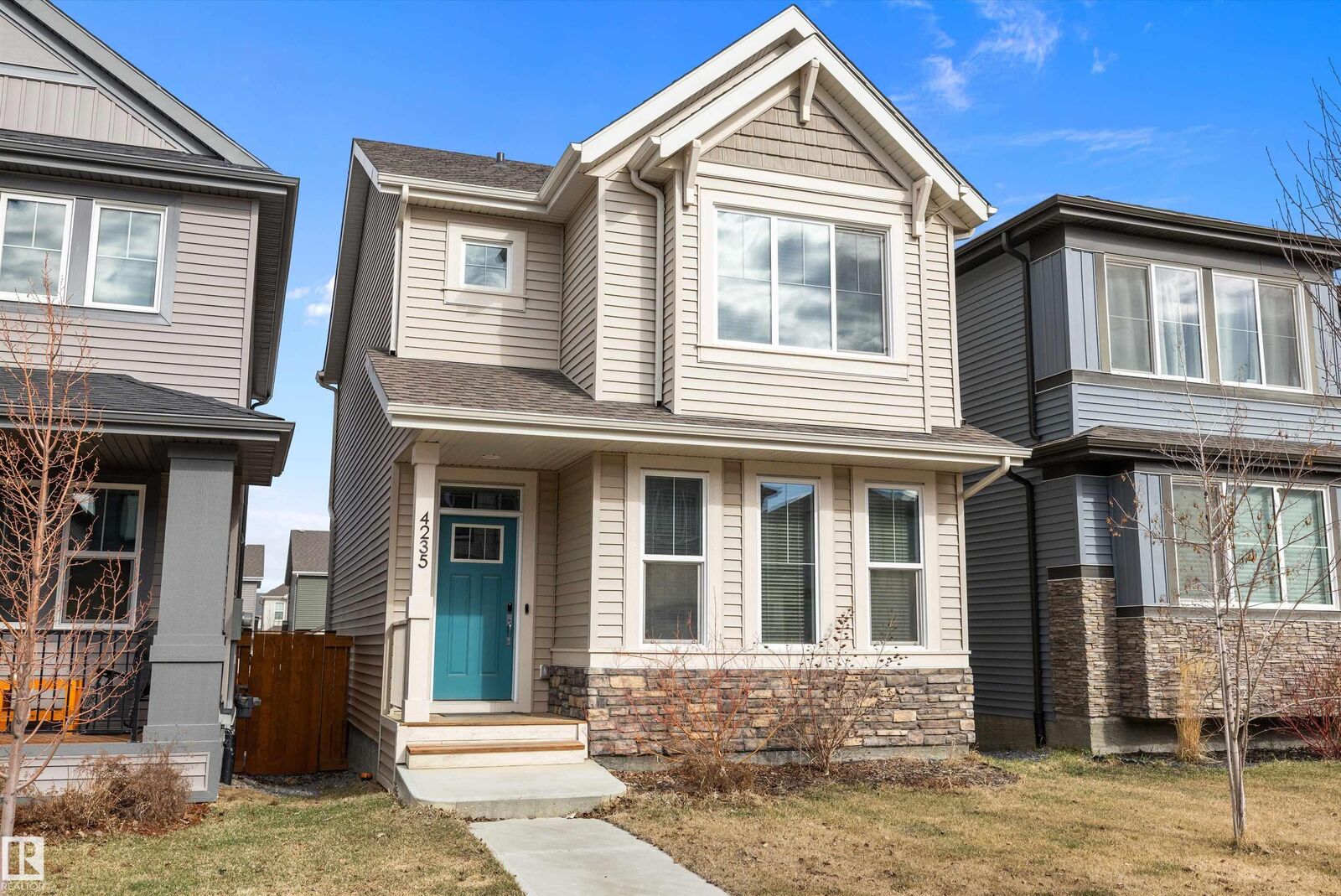 Property Photo: 4235 Chichak Close SW AB T6W 4B3
