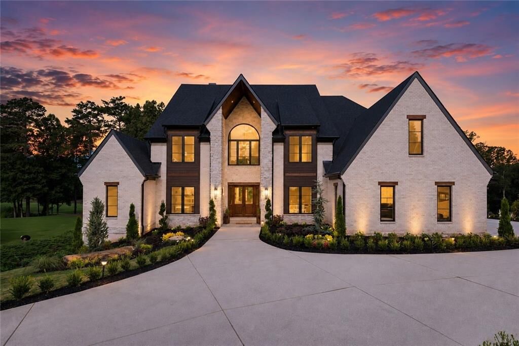 Property Photo: 215 Traditions Drive GA 30004