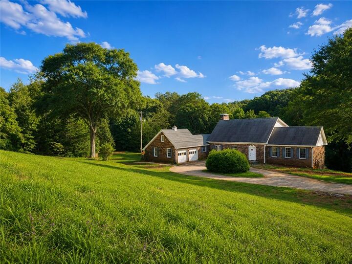Property Photo: 4545 Twin Lakes Dr Drive GA 30656