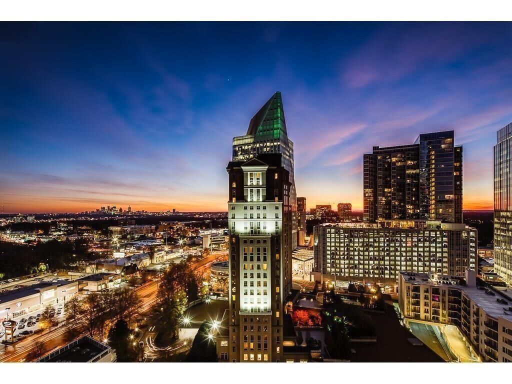 Property Photo:  3324 Peachtree Road NE 2606  GA 30326 