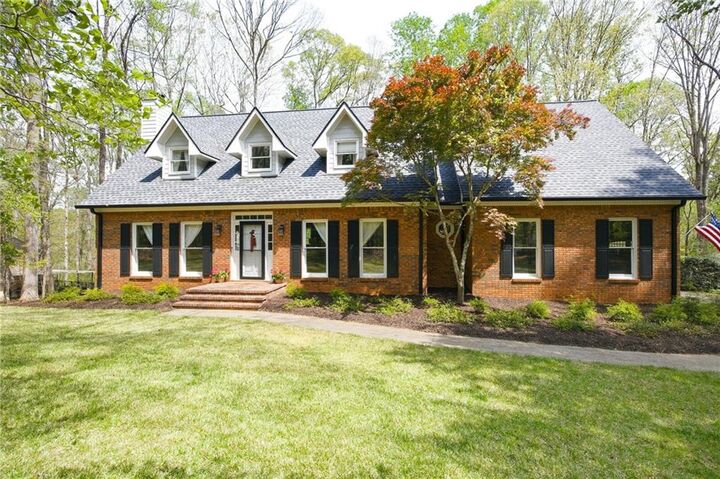Property Photo: 502 Riverview Court GA 30188