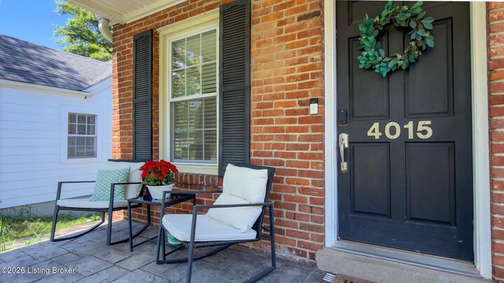 Property Photo: 4015 Springhill Rd KY 40207