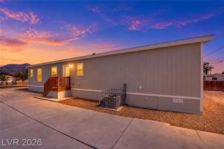 Property Photo: 2253 Clinton Lane NV 89156