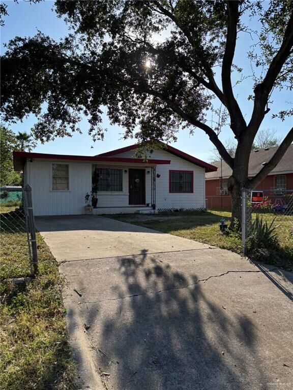 Property Photo:  820 S 19th Avenue  TX 78539 