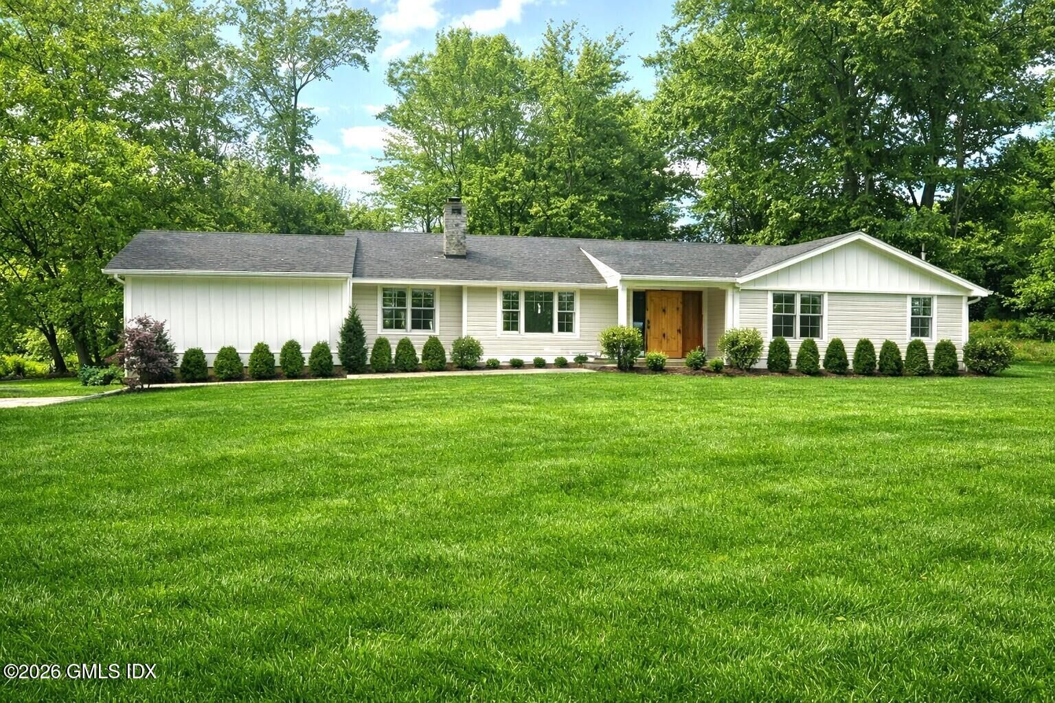 Property Photo: 46 S Stonehedge Drive CT 06831