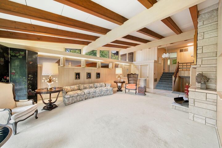 Property Photo:  301 Kenwood Place  IN 46360 