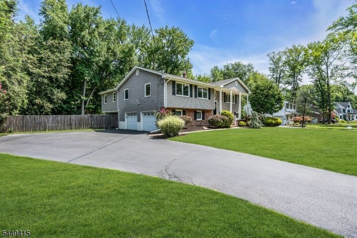 Property Photo:  1245 Sunnyfield Ln  NJ 07076 