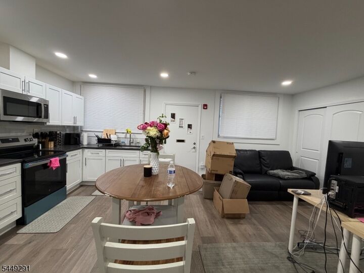 Property Photo: 329 Main Ave 5 NJ 07980