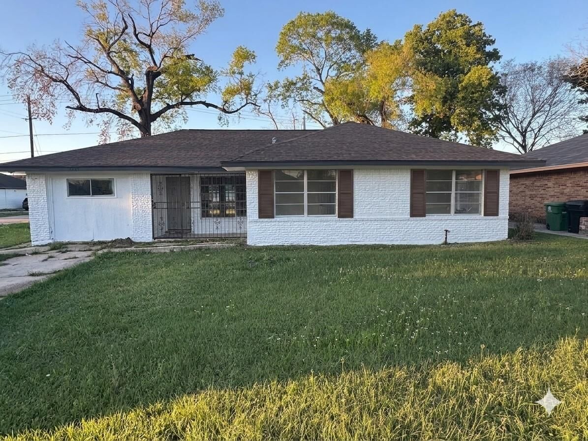 Property Photo:  9001 Chatwood Drive  TX 77078 