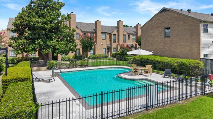 Property Photo:  3300 Bellefontaine Street 42  TX 77025 