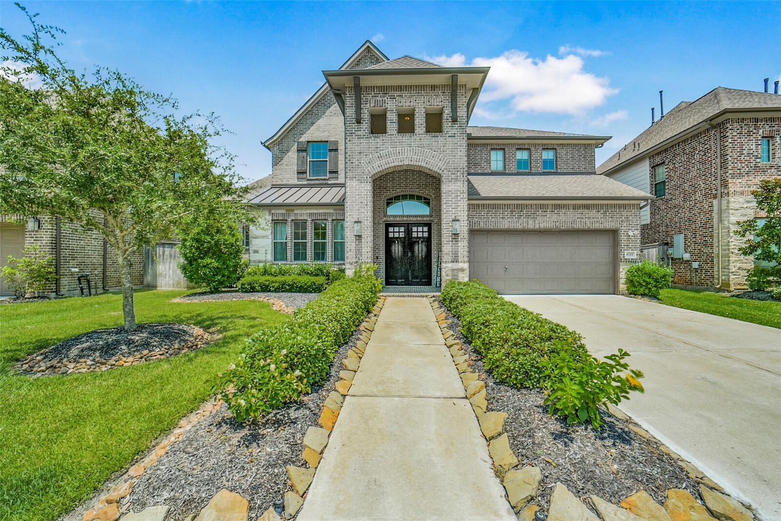 Property Photo: 8711 Silver Crest Lane TX 77459