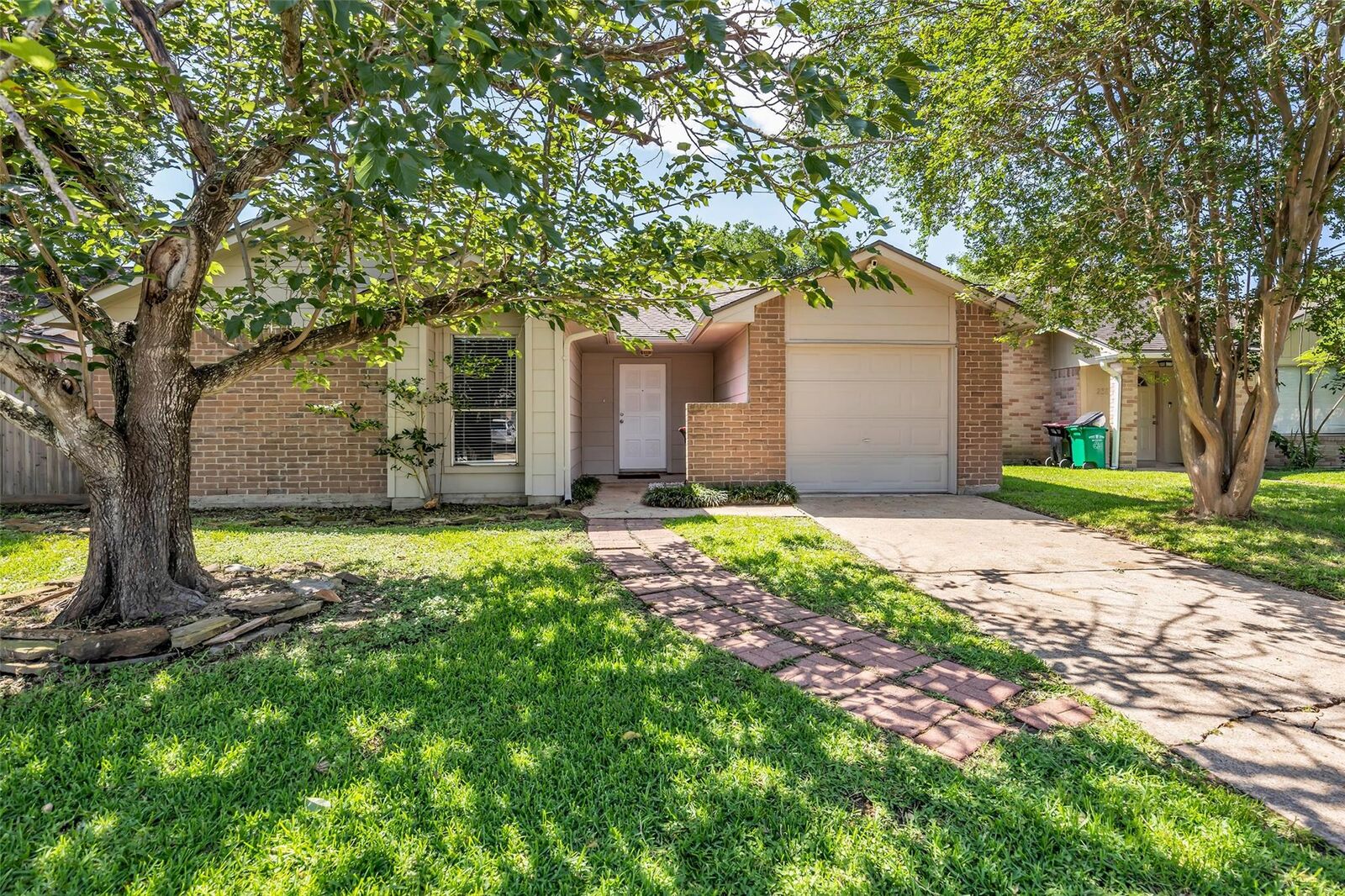 Property Photo:  23819 Griffin House Lane  TX 77493 