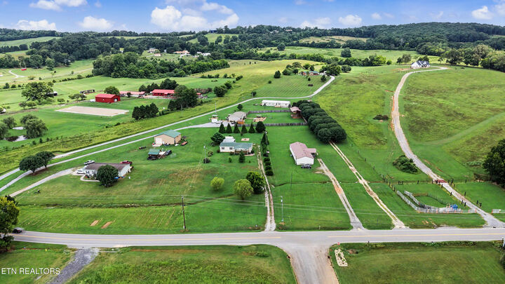 Property Photo:  1561 Niles Ferry Rd  TN 37354 