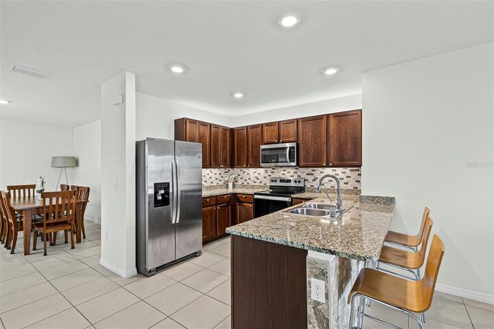 Property Photo:  10914 Penny Gale Loop  FL 33576 