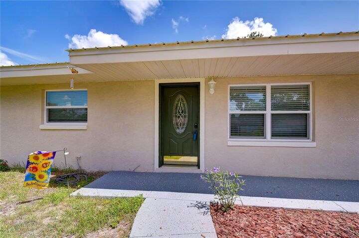 Property Photo:  3423 Palm Road  FL 33810 