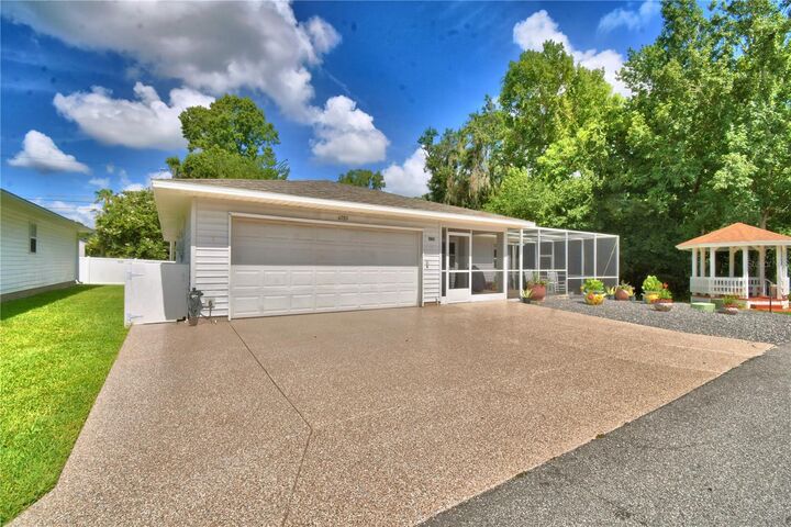 Property Photo:  4789 Squire Hollow Drive  FL 33811 